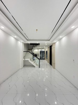 nhà khu tđc a51 hồ sen đường 5m cả vỉa hè