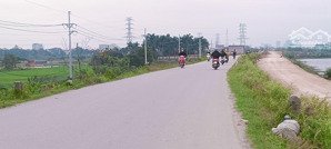 gần chân cầu thượng cát mạch lũng thiên lộc(đông anh cũ).dt 51m.mt4m8 đường thông ôtô khu vực hót