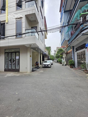 phân lô phương canh - ô tô tránh - 8.8 tỷ - mt: 4m - ô tô đỗ cửa - ngõ thông tứ phía - vị trí đẹp