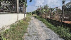 Bán đất giá đầu tư gần chợ 5x26m, xã Hòa Khánh Đông, Đức Hòa, Long An, gia bán 790 triệu.