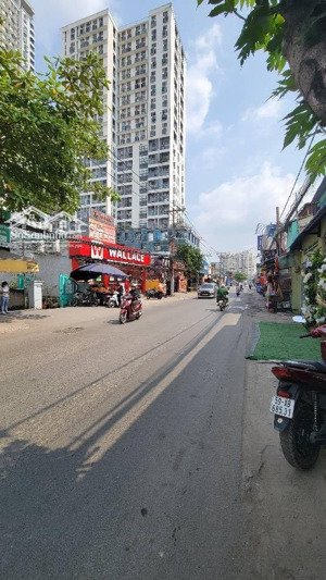 quận 2- sát nguyễn duy trinh 82 giá 8,1 tỷ