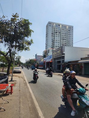 hiếm mặt tiền kinh doanh đường hoàng quốc việt quận 7 rộng 30m -dt 130m -tk 2 tầng -giá nhỉnh 17 tỷ