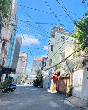 gấp bán nhà hxh 6m đường út tịc, tân bình. dt 99m2 nở hậu đẹp. giá 17,5 tỷ tl