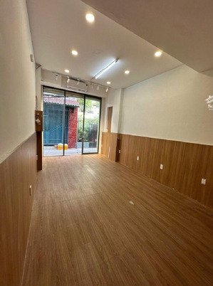nhà 5 tầng, đường âu dương lân, đang cho thuê 30 tr/tháng, shr, công chứng ngay, chỉ 8 tỷ