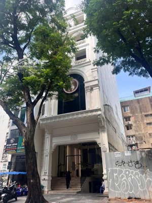 tòa nhà góc 2 mặt tiền pasteur phố tài chính / ngân hàng quận 1- 10 tầng - hđt 500tr/tháng