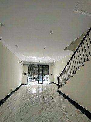 cho thuê bt 5pn + 5wc tại vinhomes ocean park 2, 12 triệu bao phí dịch vụ , 68m2, view đẹp hot!