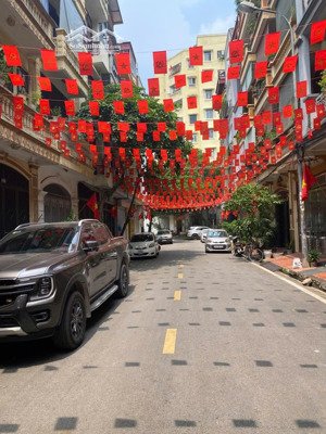 giá thuê 15 triệu, cho thuê nguyên căn nguyễn cảnh dị - đại kim, dt 54m*4 tầng, điều hòa, oto đỗ.