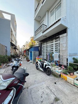 bán nr 56m2, 5,99 tỷ, huỳnh tấn phát, phường phú thuận,nhiều tiện ích.