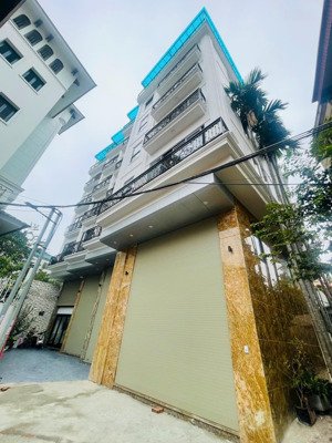 bán nhà an dương vương 50m x 7 tầng ô tô vào nhà , ngõ thông , trước nhà 6m giá 12 tỷ