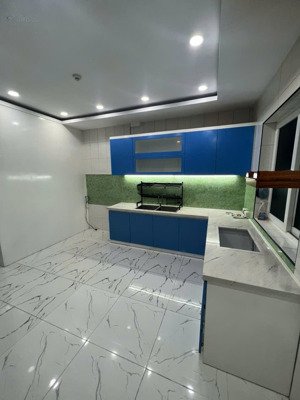 cho thuê nc mặt tiền ngô đức kế phường sài gòn.