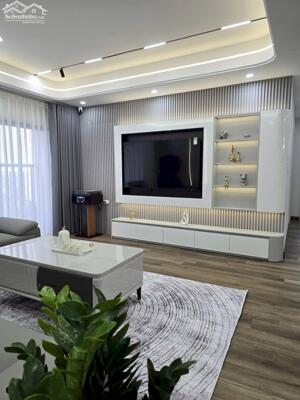 Siêu phẩm Kim Cương Vip nhất GoldenMark city 135m2,3pn, căn góc,2 slot ô to giá tốt