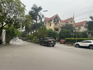 bán nhà liền kề vạn phúc 75m 5 tầng, ô chờ thang máy, nhà đẹp full nội thất xịn xò, giá 23 tỷ