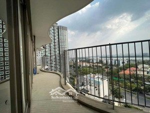 căn hộ 3 phòng ngủ full nội thất giá 13,8 tỷ