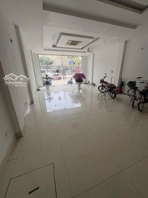 chỉ #18triệu/tháng nhận ngay sàn kinh doanh mặt shophouse trục đường lê trọng tấn, hà đông. dt 120m