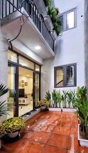 hoa khôi phố trạm tài chính 7.85 tỷ ctl mạnh. đối diện tttm aeon long biên, cạnh vườn hoa công viên