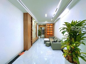 chỉ 12.4tỷ 7tầng thang máy full nội thất xuân thuỷ cầu giấy 35m,mt3.6m ngõ thông kinh doanh sát phố