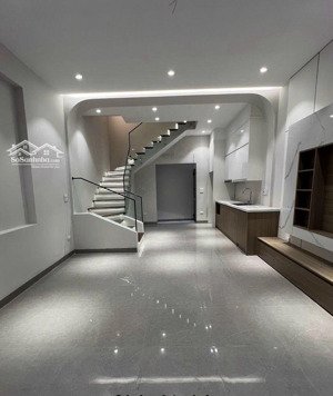 siêu phẩm phú xá nhà đẹp ở ngay chủ thiện chí gia lộc đầu xuân diện tích: 33m²