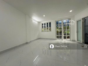 cho thuê nhà nguyên căn trần não kinh doanh tự do, hđt tối thiểu 2 năm. lh đạt hỗ trợ