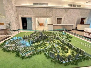 bán căn 2 ngủ 2vs toà sky2 view sân golf giá 4.4 tỷ bao phí lh 