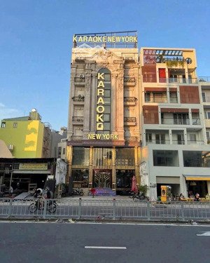 bán tòa nhà mặt tiền âu cơ - lạc long quân - dt: 8.5 x 23m - hầm + 6 tầng - giá bán: 40 tỷ tl