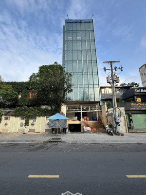 bán tòa nhà mặt tiền lý tự trọng - dt: 4.5x23m - 10 lầu - hđt: 180 triệu/tháng - giá bán: 75 tỷ tl