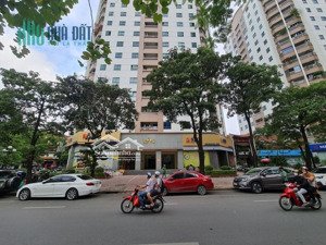 tôi chính chủ cần bán căn cc toà 17t1, dt: 119m2, 2pn giá 10,5 tỷ