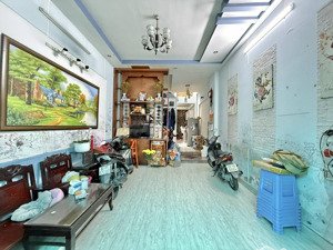 nhà shr 4m x 16m. đúc 1 lầu 1/ ngắn hẻm 6m thới an 18