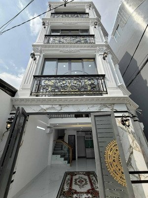 bán ngay siêu phẩm nhà đường tên lửa, 70m2, nhà mới xây, sổ đẹp, hoàn công đủ, liên hệ ngay