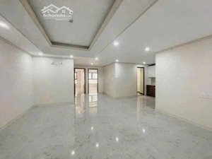 cần bán căn 85 m2 tầng cao full nội thất - 2pn - 2wc - 403a nguyễn duy trinh - quận 2