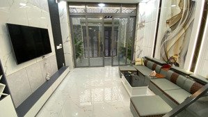 cho thuê nhà mới xây siêu đầy đủ công năng