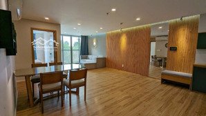 cho thuê ch scenic valley pmh q7. 2pn,căn góc gía tốt. lh : phượng