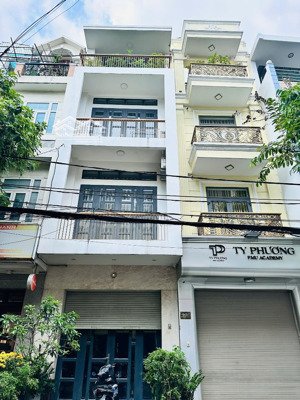 đầu năm ra lộc căn lò siêu q11 48m2 chỉ 2,5 tỷ không có căn thứ 2