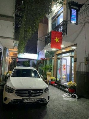 hẻm xe hơi nguyễn gia trí bình thạnh sát mặt tiền đường 9.79 tỷ