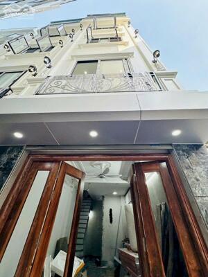 8.X TỶ - NHÀ MỚI – XUÂN ĐỈNH – THANG MÁY – LÔ GÓC – 30Mx5T – 3 NGỦ.