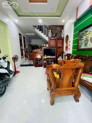 Cho thuê nhà hẻm ô tô Lê Văn Chí, Linh Trung – 3PN 3WC – full nội thất – 15tr/tháng