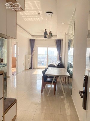 bán nhanh căn góc 2pn 2wc 2 bancol tặng nội thất ngân hàng hỗ trợ vay moonlight boulevard bình tân