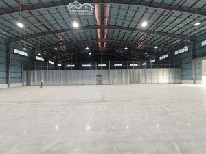 ct kho quang tiến đại mỗ, xóm la, dt 600m2 mặt tiền 30m, cao 7-9m tôn lạnh, điện 3fa, xe công,