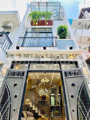 chú ba bán nhà 50m2 xây 2 lầu đường vườn lài,q12 giá 2tỷ250. gần cầu sắt, hẻm 6m, sổ riêng