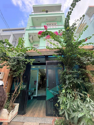 bán nhà lê trọng tấn 100m2 (5x20m) , hxh 8m, 5pn, 5wc, đẹp, nhiều tiện ích