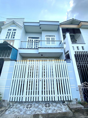 nhà cmt8 q10, 55m², 2pn 2wc, 2 tầng, giá 5.5 tỷ tl ngay