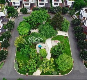 cho thuê biệt thự góc full nội thất, khu compound, có sân vườn, chỉ 25 tr/tháng. lh: 0902,746.319