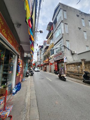 bán nhà mới thang máy, căn góc, 10m ra phố trung văn, nam từ liêm. 72m2 - 3 tầng. 12,38 tỷ