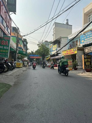 bán nhà 2 lầu hẽm kinh doanh buôn bán phạm văn bạch dt4mx17m gía chỉ 8.5 tỷ tl mạnh