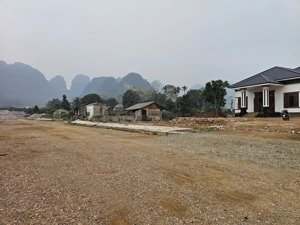 cần tiền bán gấp lô đất tại thị trấn