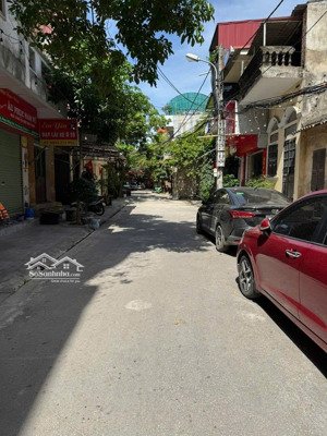 nhà 4 tầng ngã 3 tam giác đường thông rộng 15m vỉa hè kinh doanh