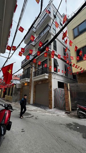 nhà không lo ngập, an dương vương, 50m2 6 tầng, thang máy, gara 2 ô tô, ngõ thông, view sông hồng