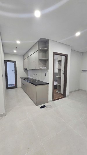 chính chủ cần cho thuê căn hộ chung cư 77,51, 2pn, 2wc, đầy đủ nội thất, ở ngay: lh 