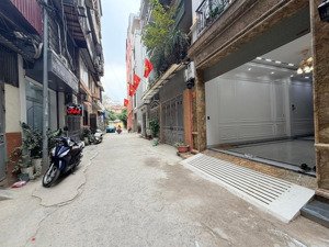 7 tầng thang máy full nội thất hoàng quốc việt 55m, mt4m giá 26.8tỷ phân lô ô tô tránh thông-kd