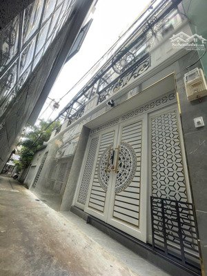 bán nhà gần mặt tiền đoàn thị điểm khu an ninh nhà mới đẹp