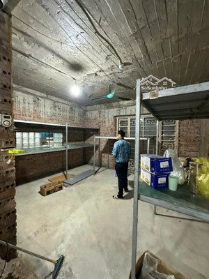 cho thuê biệt thư đơn lập kdt đặng xá dùng để làm kho chưa đồ, diện tích tầng 1 175m2 gồm 3 tầng